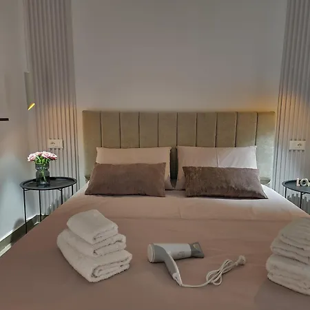 Feel Like 2 Apartament