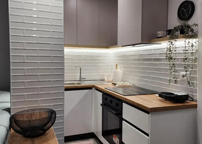 Апартаменты Feel Like 2 *